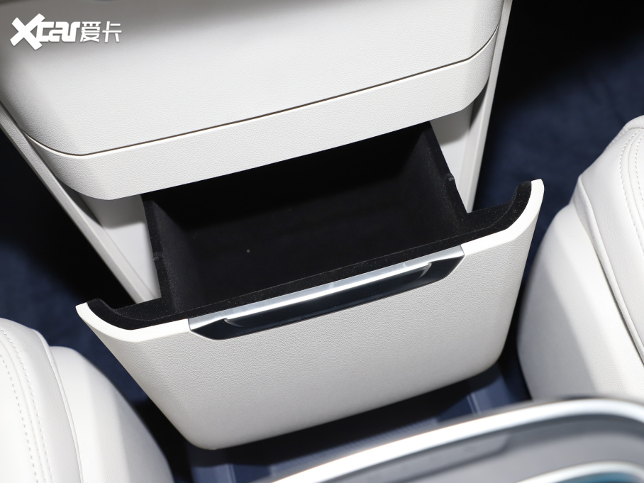 2025�����o 2.0T �����N����