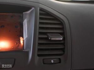 2009款2.0T 豪华运动版 空调出风口