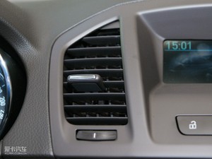 2010款2.4L 舒适版 中控区