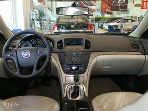 2010款2.4L 舒适版 内饰全景