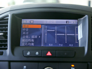 2010款2.0T 豪华运动版 中控区