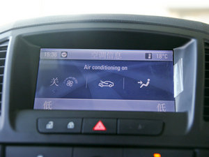 2010款2.0T 豪华运动版 中控区