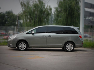 2011款3.0L 旗舰型 整体外观