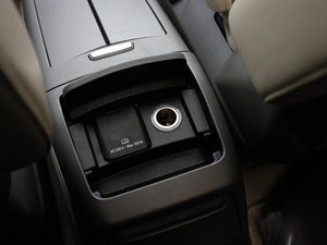 2011款3.0L 旗舰型 空间座椅