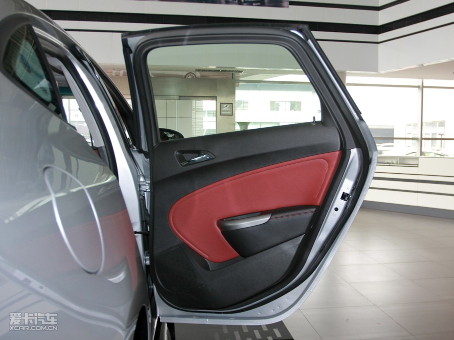 2010ӢGT 1.6T ԄJ\Ӱ            