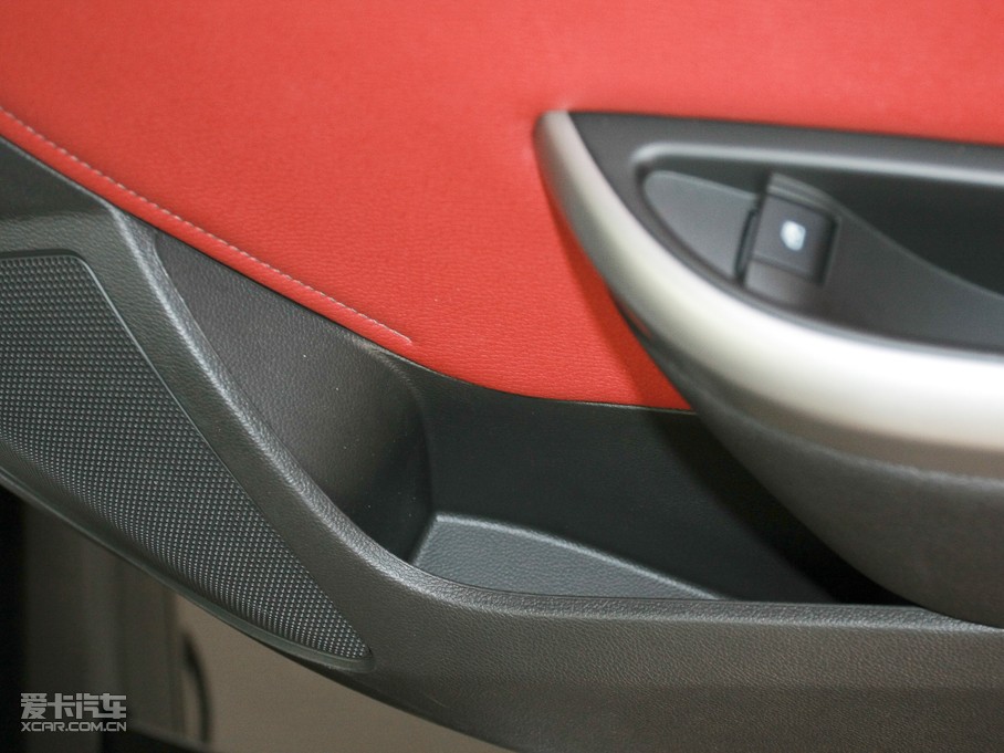 2010��Ӣ��GT 1.6T �Ԅ����J�\�Ӱ�            