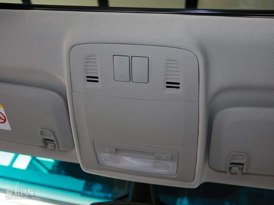 2010��Ӣ��GT 1.6T �Ԅ����J�\�Ӱ�            