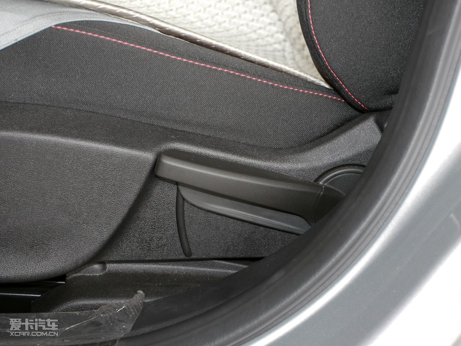 2010��Ӣ��GT 1.6T �Ԅ����J�\(y��n)�Ӱ�            