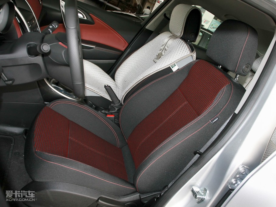 2010��Ӣ��GT 1.6T �Ԅ����J�\�Ӱ�            