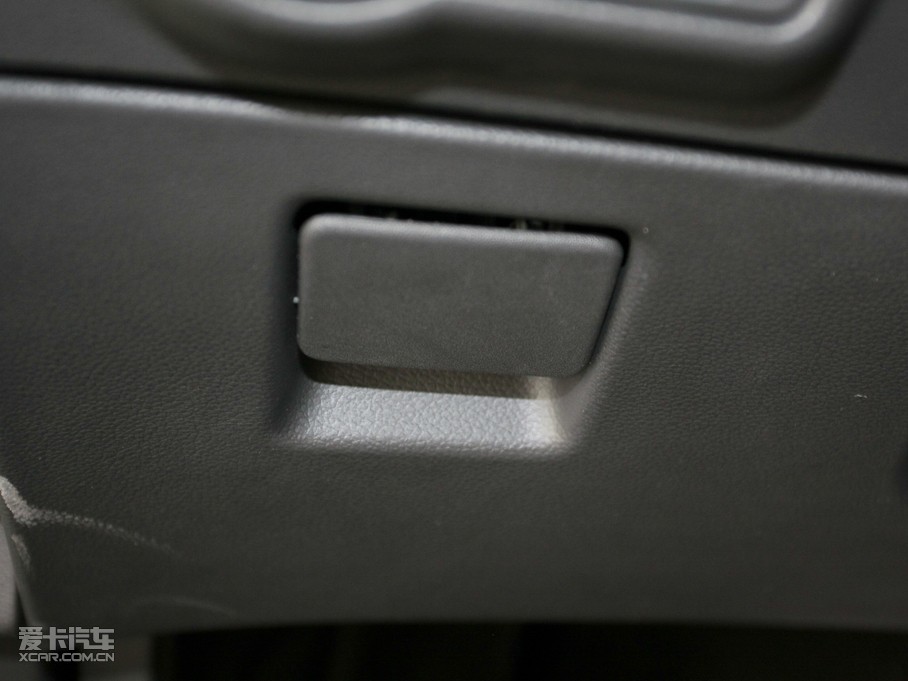 2010��Ӣ��GT 1.6T �Ԅ����J�\�Ӱ�            