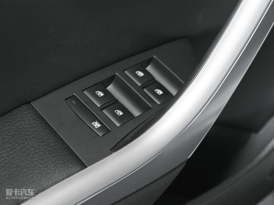 2010ӢGT 1.6T Ԅӕr\Ӱ