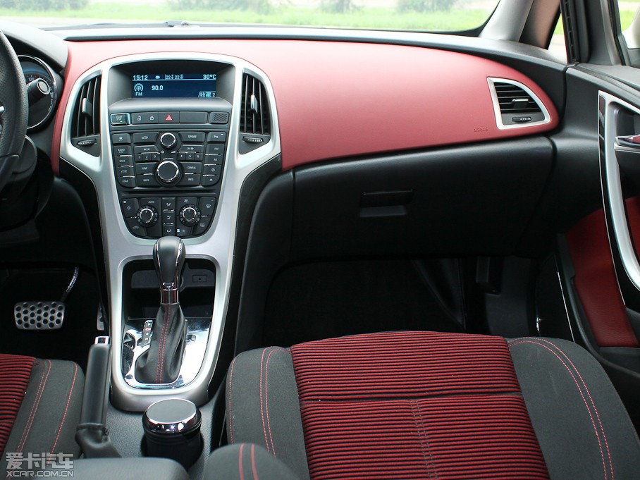 2010ӢGT 1.6T Ԅӕr\Ӱ