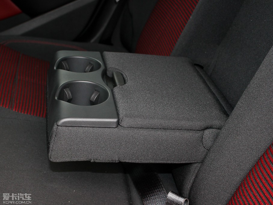 2010ӢGT 1.6T Ԅӕr\Ӱ