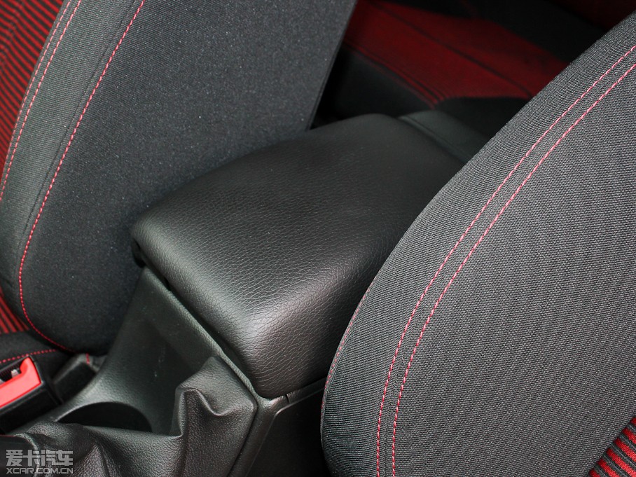 2010ӢGT 1.6T Ԅӕr\Ӱ