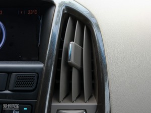 2010款1.8L 自动豪华版 空调出风口