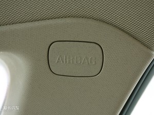 2010款1.8L 自动豪华版 空间座椅
