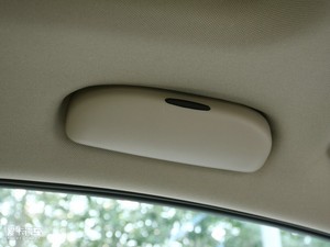 2010款1.8L 自动豪华版 空间座椅