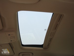2010款1.8L 自动豪华版 空间座椅