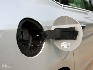 2010款1.8L 自动豪华版 油箱盖