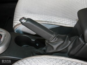 2010款1.6T 自动新锐运动版             驻车制动器