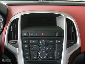 2010款1.6T 自动新锐运动版             空调出风口
