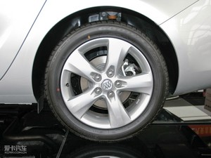 2010款1.6T 自动新锐运动版             轮圈