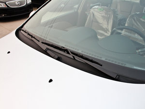 2011款1.6LE-AT 雨刷