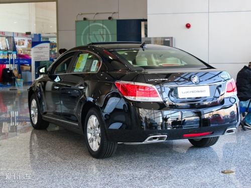 清君侧!江通别克君越2.4LSIDI雅致有现