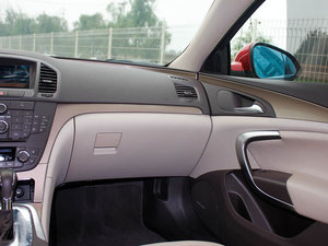 2011款2.4L SIDI旗舰版 空间座椅