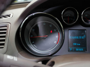 2011款2.4L SIDI旗舰版 中控区