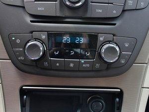 2011款2.4L SIDI旗舰版 空调调节