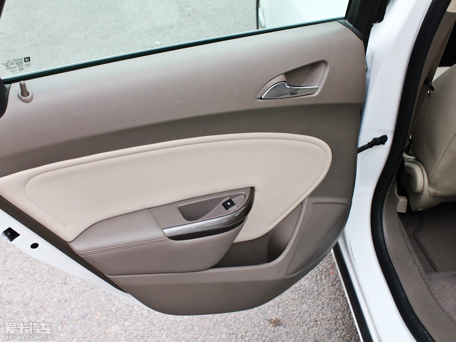 2011ӢGT 1.8L ԄӕrƤ