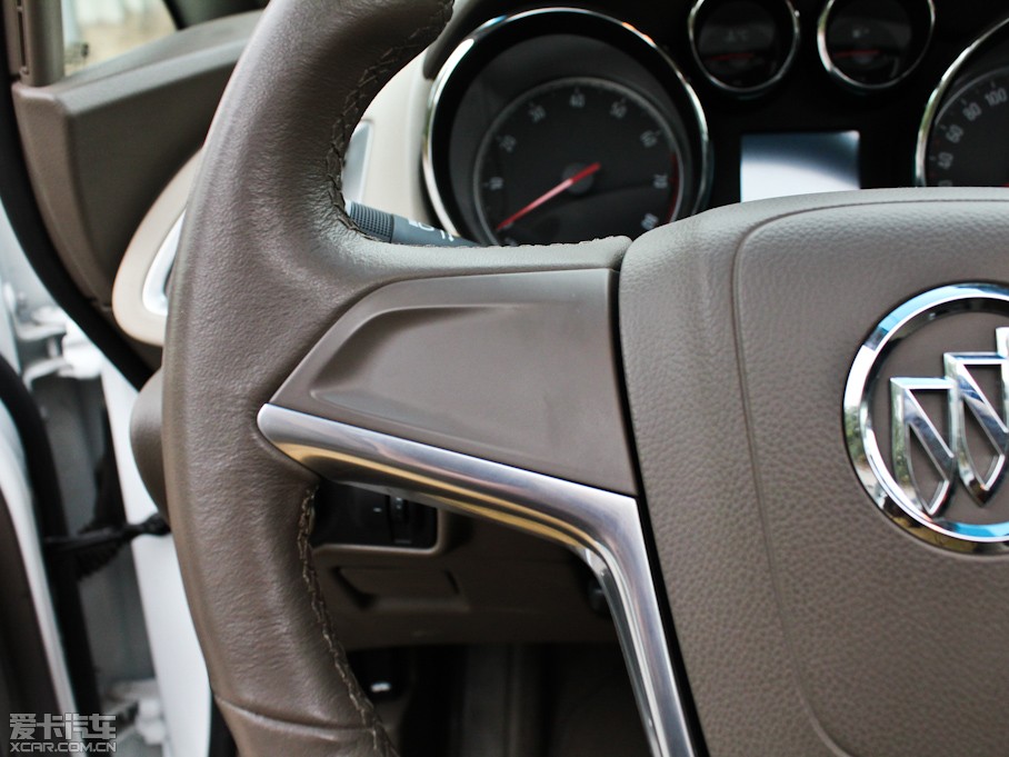 2011ӢGT 1.8L Ԅ(dng)r(sh)Ƥ