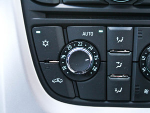 20111.6T Ԅӕr\Ƥ п؅^