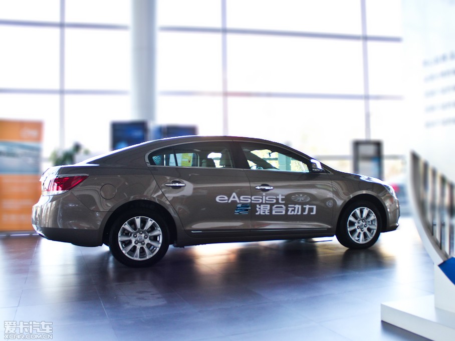 2011Խ30HӰ 2.4L eAssist°