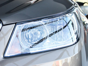 2011款2.4L eAssist雅致版 大灯