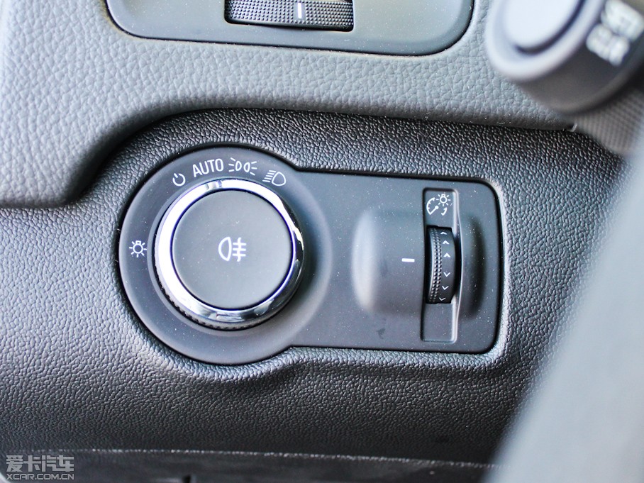 2011GS 2.0T (j)\(yn)(dng)