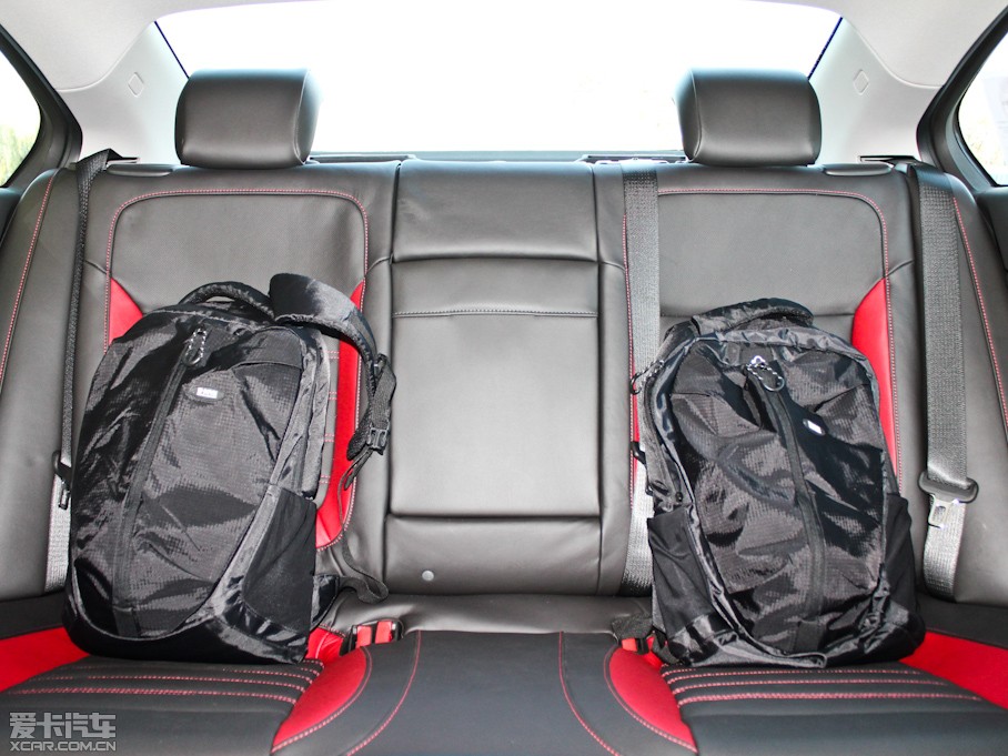 2011GS 2.0T (j)\(yn)(dng)