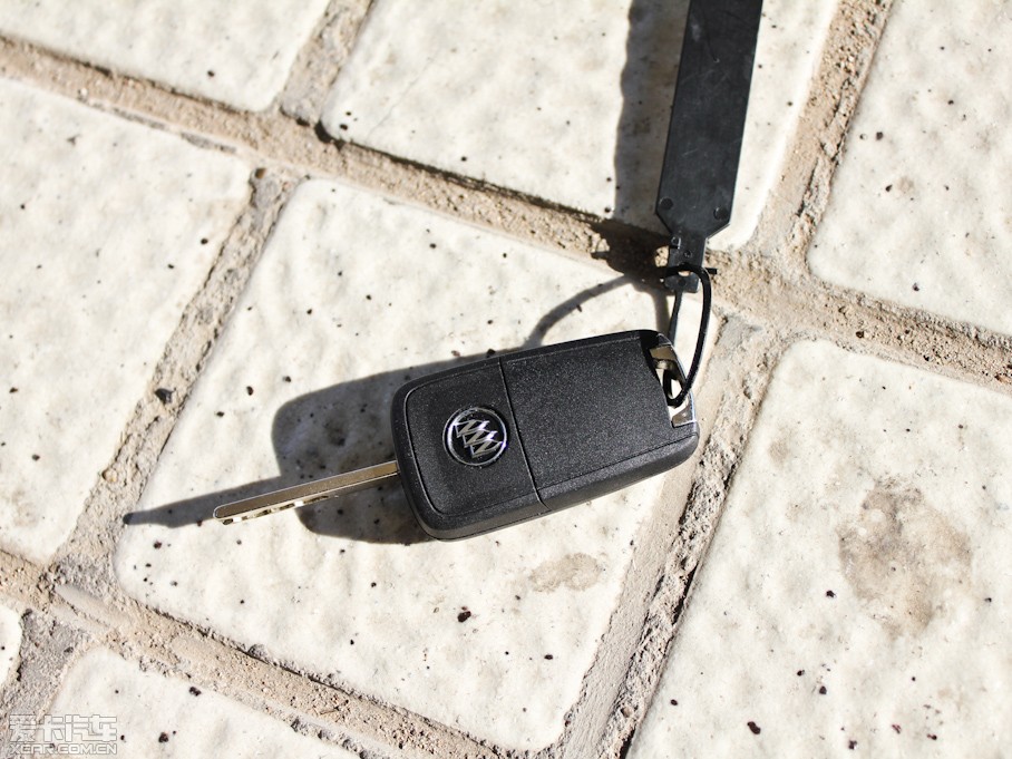 2011�����GS 2.0T �����\�Ӱ�