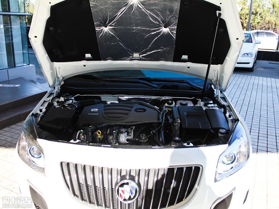 2011�����GS 2.0T �����\�Ӱ�