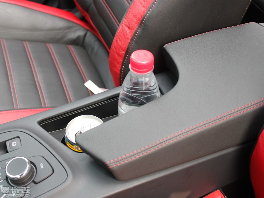 2011GS 2.0T (j)\(yn)(dng)