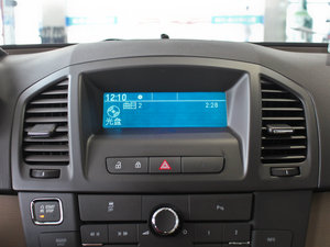 2012款2.0L 自动豪华版 空调出风口
