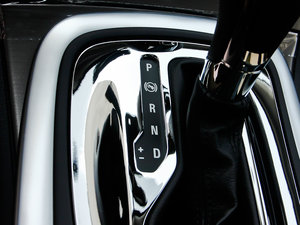 2012款2.4L SIDI自动旗舰版 中控区