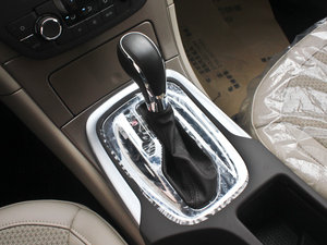 2012款2.0L 自动舒适版 中控区