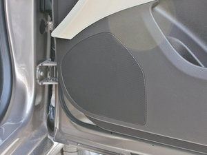 2012款2.0L 自动舒适版 中控区