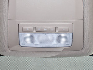 2012款2.0L 自动舒适版 中控区