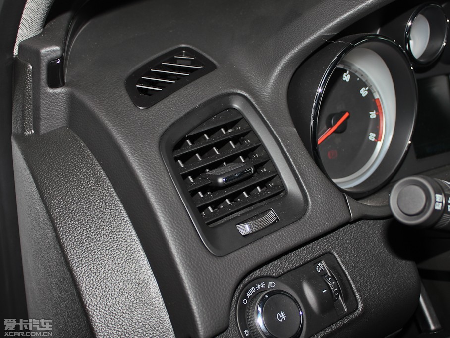 2012�����GS 2.0T �����\�Ӱ�