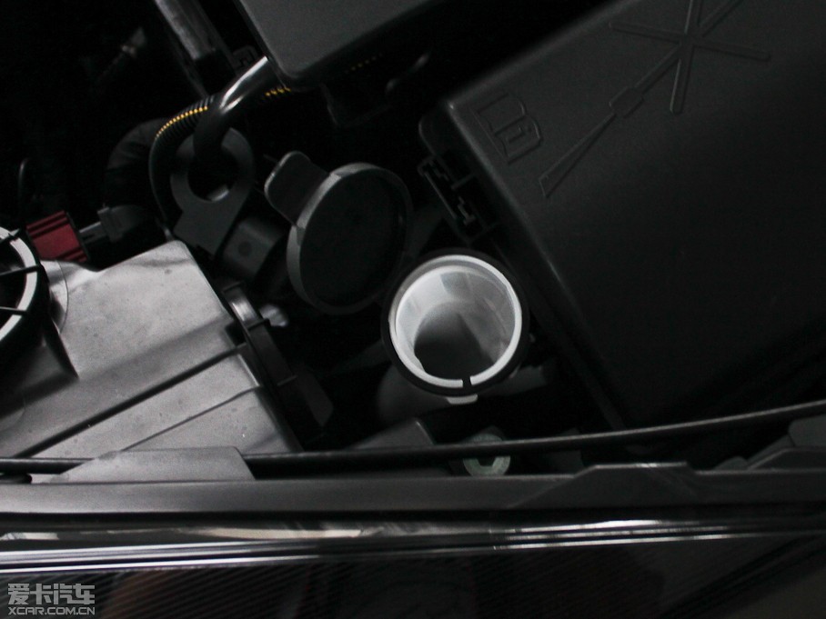 2012�����GS 2.0T �����\�Ӱ�