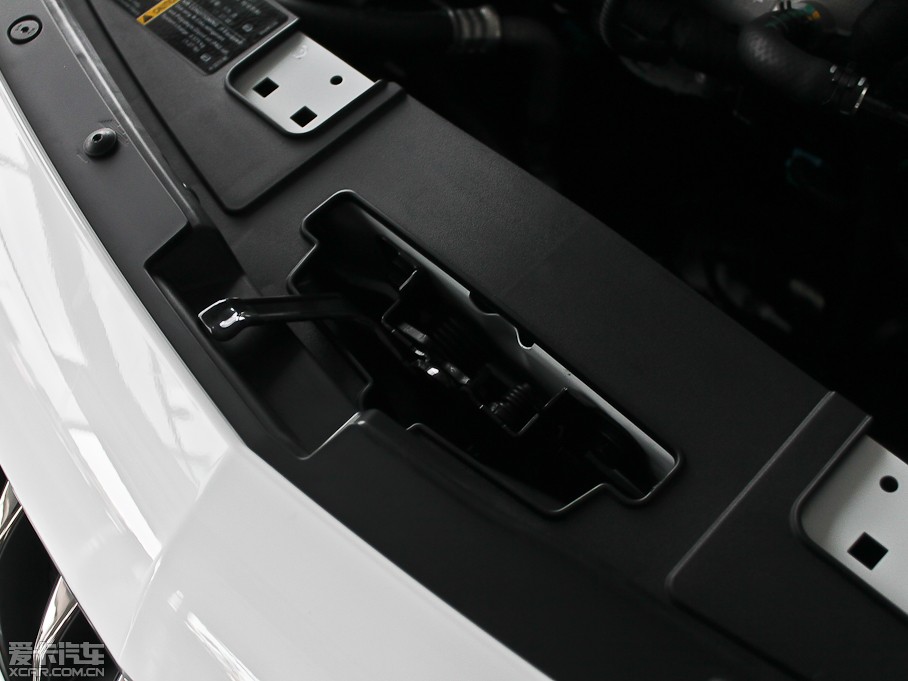 2012�����GS 2.0T �����\�Ӱ�