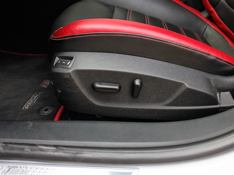 2012GS 2.0T (j)\(yn)(dng)